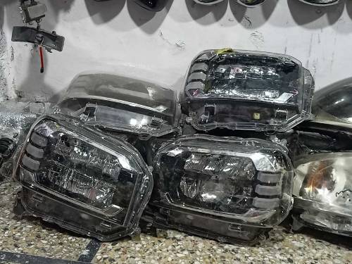 Daihatsu Taft All body parts available 