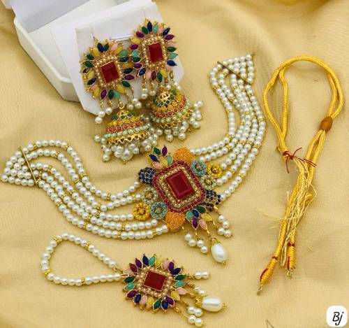 choker set