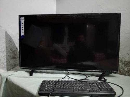 Samsung smart tv 4k 43 inch dish receiver Good condition 