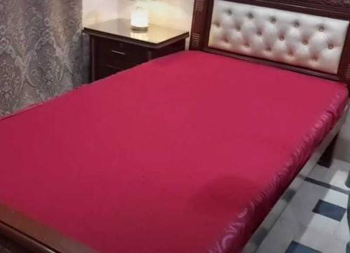 Single Bed Water Proof Mattress Protector