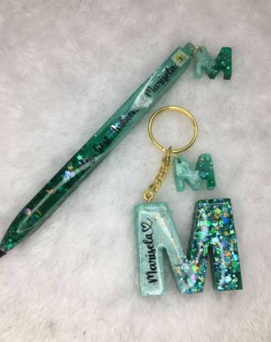 resin keychain & fen