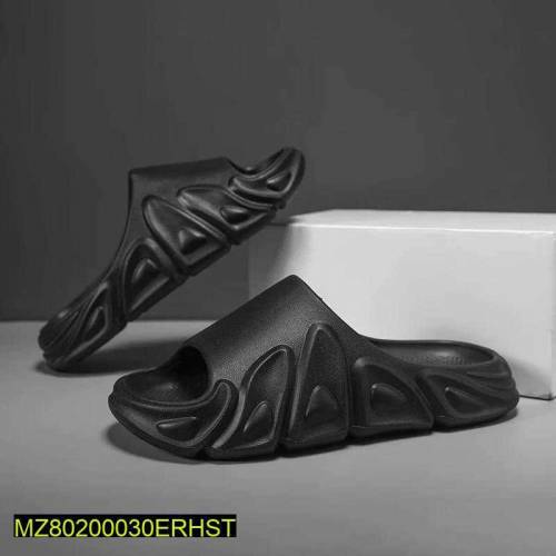 •  Material: EVA Rubber Sole•  Men's Slippers• 