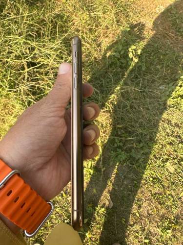 Iphone 11 pro max 512 gb ha battery health 88 ha no scratch Official P