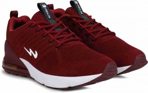 men running shoes 👟