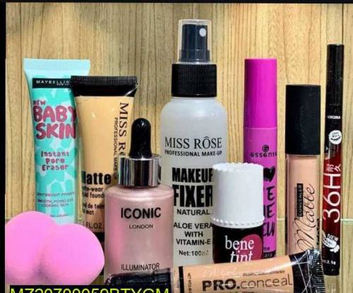 Set Of 10 Makeup Accessories