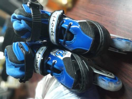 skating shoes for urgent sale