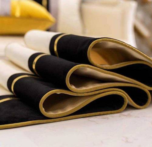 LUXURY CENTER TABLE RUNNER