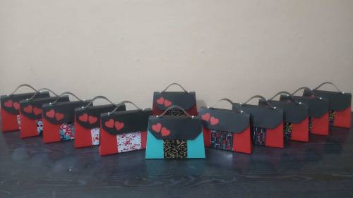 Gift packing Bags 