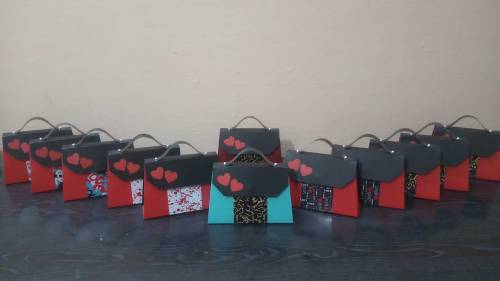 Gift packing Bags 