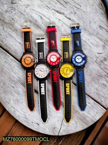 Casual analogue watch 