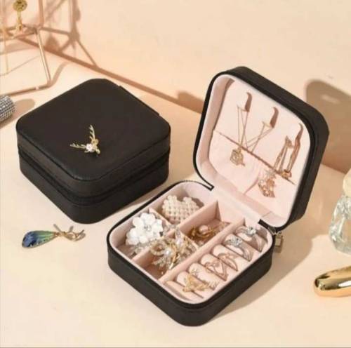 Jewelry Storage Box Leather Jewelry Stand Earrings Ring Box Cosmetics