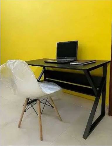 Computer table/office table/gaming table/laptop/table/study table