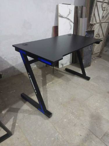 Computer table/office table/executive table/laptop table/study table