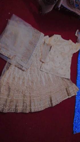 Bridal lehnga in good Condition.