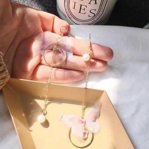 Pearl & Butterfly wing earrings 