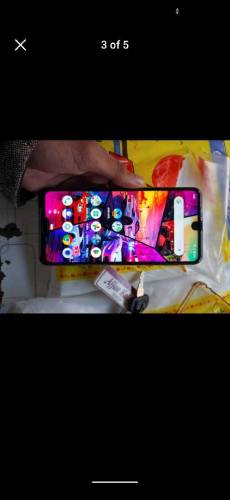 Sharp Aquos R3