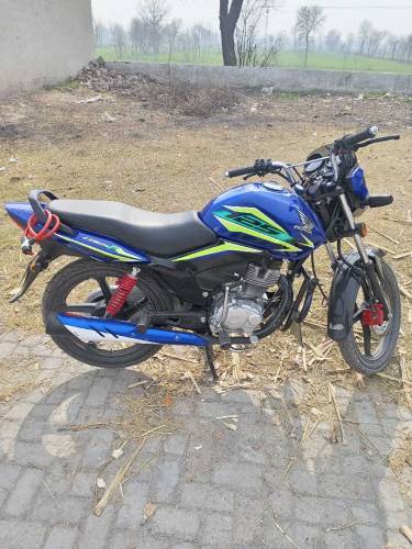 Honda CB125F