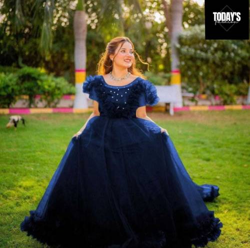 🅽🅴🆆 🅰️🆁🆁🅸🆅🅰️🅻Long frill maxi 💘With new style 4 unique colours 😍&body pea