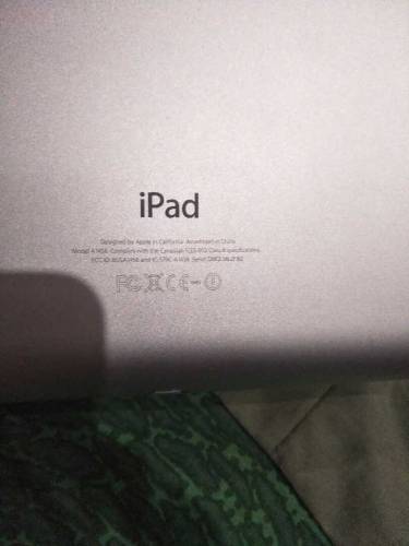 ipad 4 generation silver color for sell 