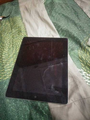 ipad 4 generation silver color for sell 