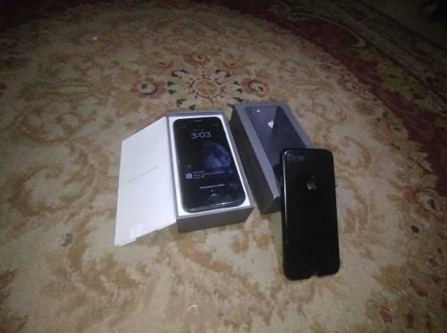 IPHONE 8 