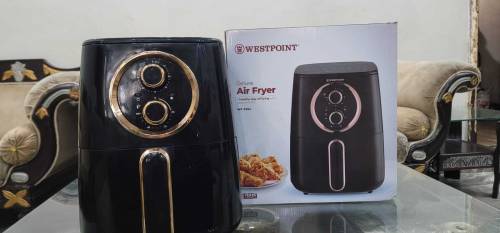 New Air Fryer for sale only 1 time use. Guarantee card box available.