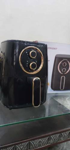 New Air Fryer for sale only 1 time use. Guarantee card box available.