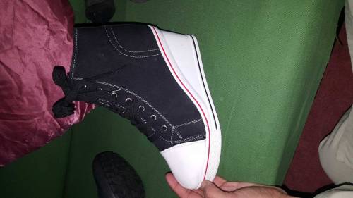 sneaker shoes