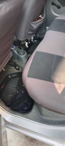 selling of car Hyundai santro 