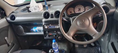 selling of car Hyundai santro 