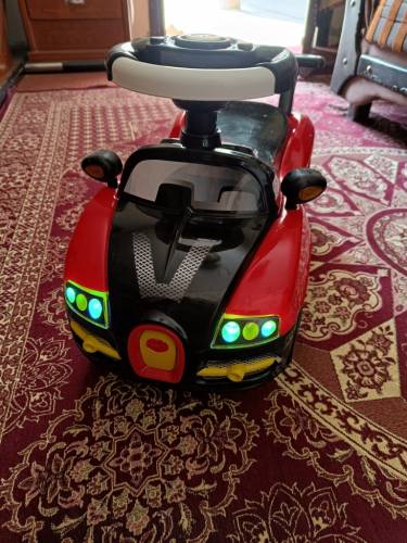 Mercedes Benzz Kids Push Car, Fun Play For Toddlers comes with Flashin