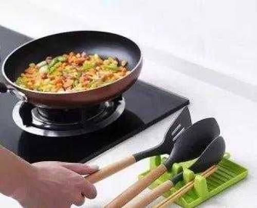 Spatula spoon lid holders 
