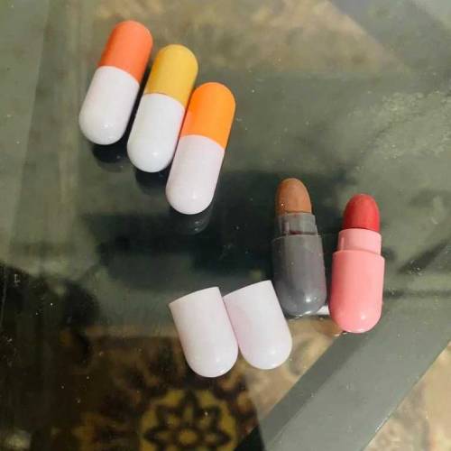 capsule lipstick 