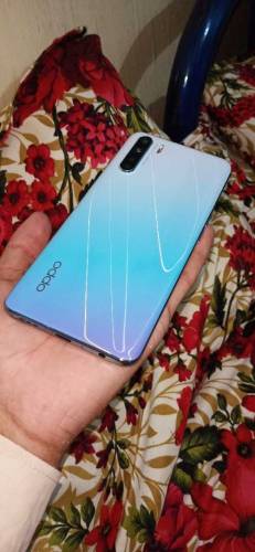 Oppo F15 8/256 box changer Sath 10 by 10 all okay 