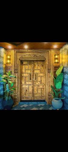antique main doors 