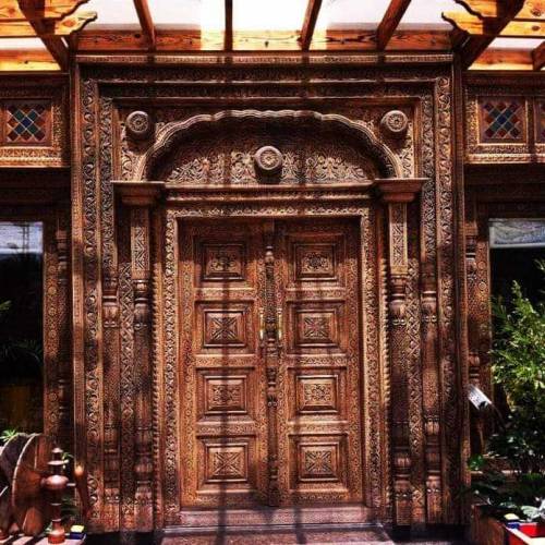 antique main doors 