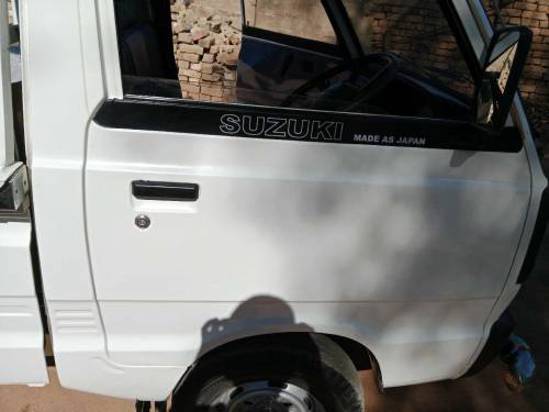 Suzuki Ravi