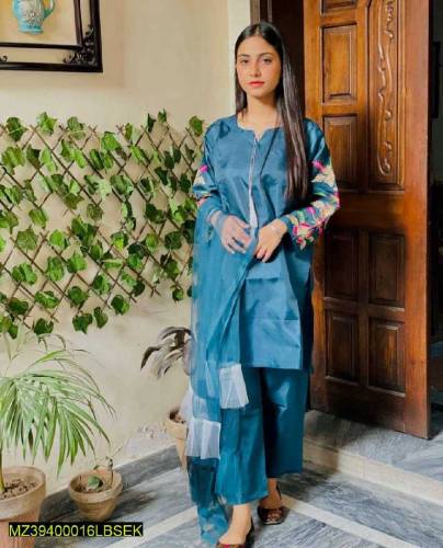 •  Fabric: Katan Silk