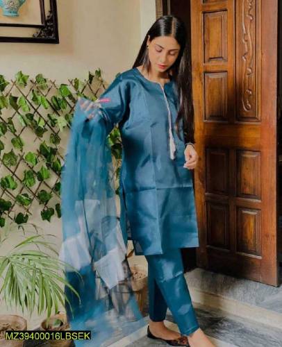 •  Fabric: Katan Silk