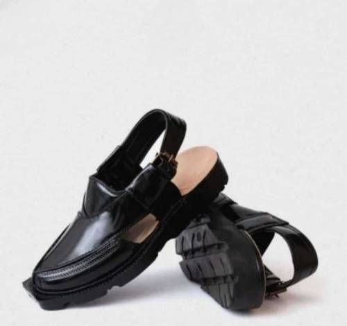 Men's Peshawari chappali Mehroon, Black. Cash on delivery 