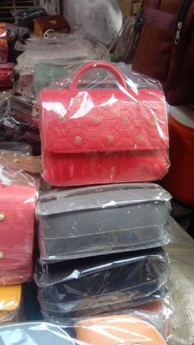 women Fshionable Hand Bags