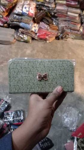 women Fshionable Hand Bags