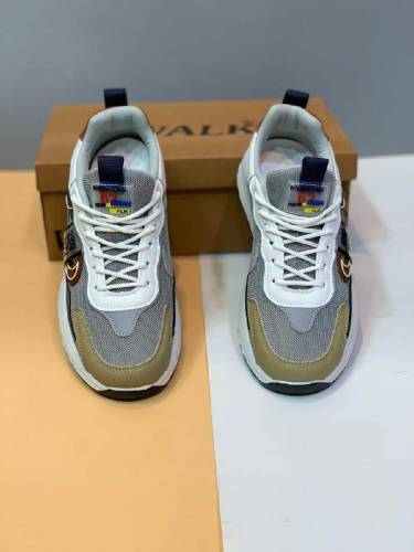 fashion sports shoes 