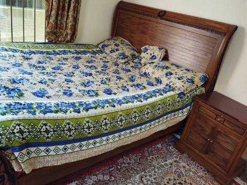 King size bed