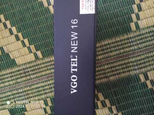 4. 64gb new condition available box charger pta life time approved 