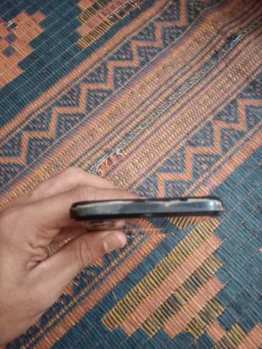 4. 64gb new condition available box charger pta life time approved 