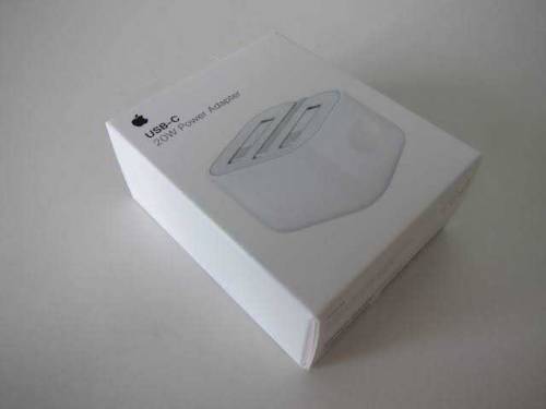 Apple Adapter 