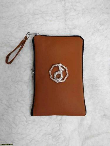 •  Material: Rexine•Product Type: Mobile Pouch•Product