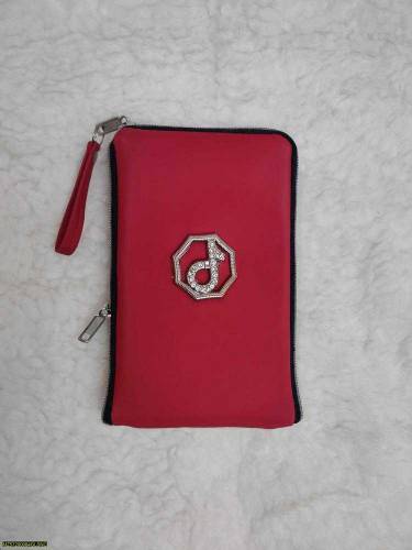 •  Material: Rexine•Product Type: Mobile Pouch•Product