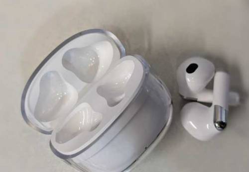 Earbuds 